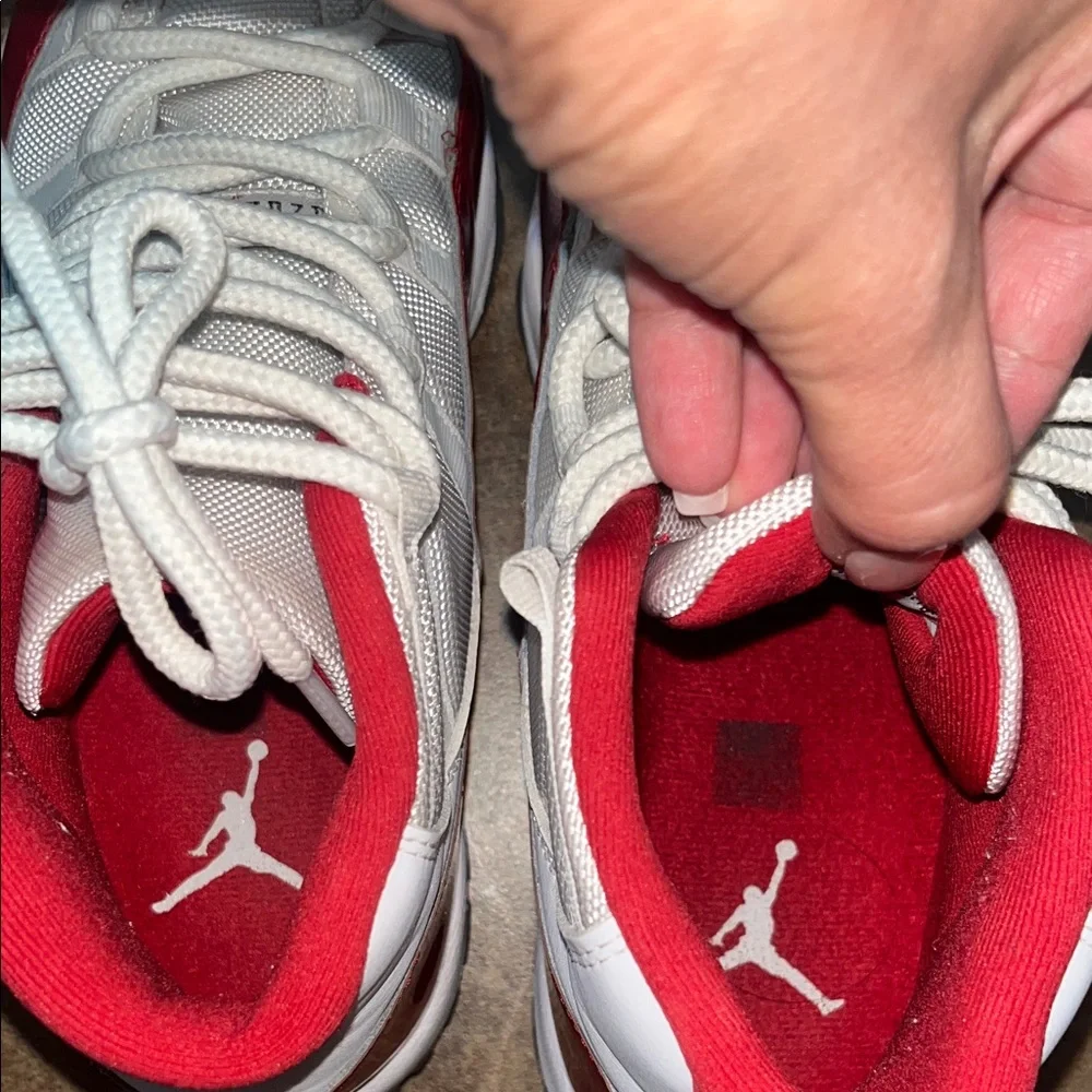 Air Jordan 11 Retro Cherry